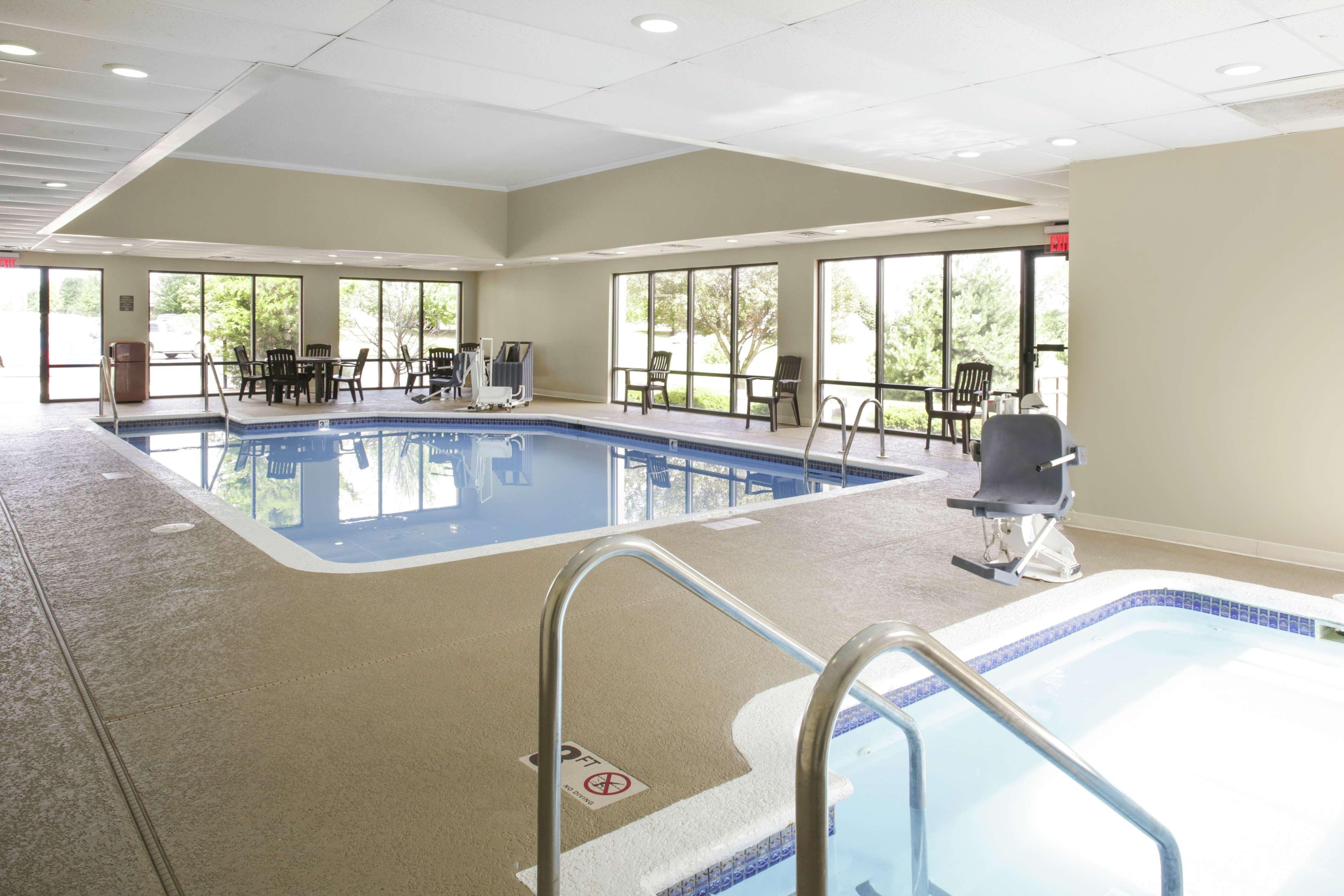 Hampton Inn Chicago Elgin/I-90 Екстер'єр фото